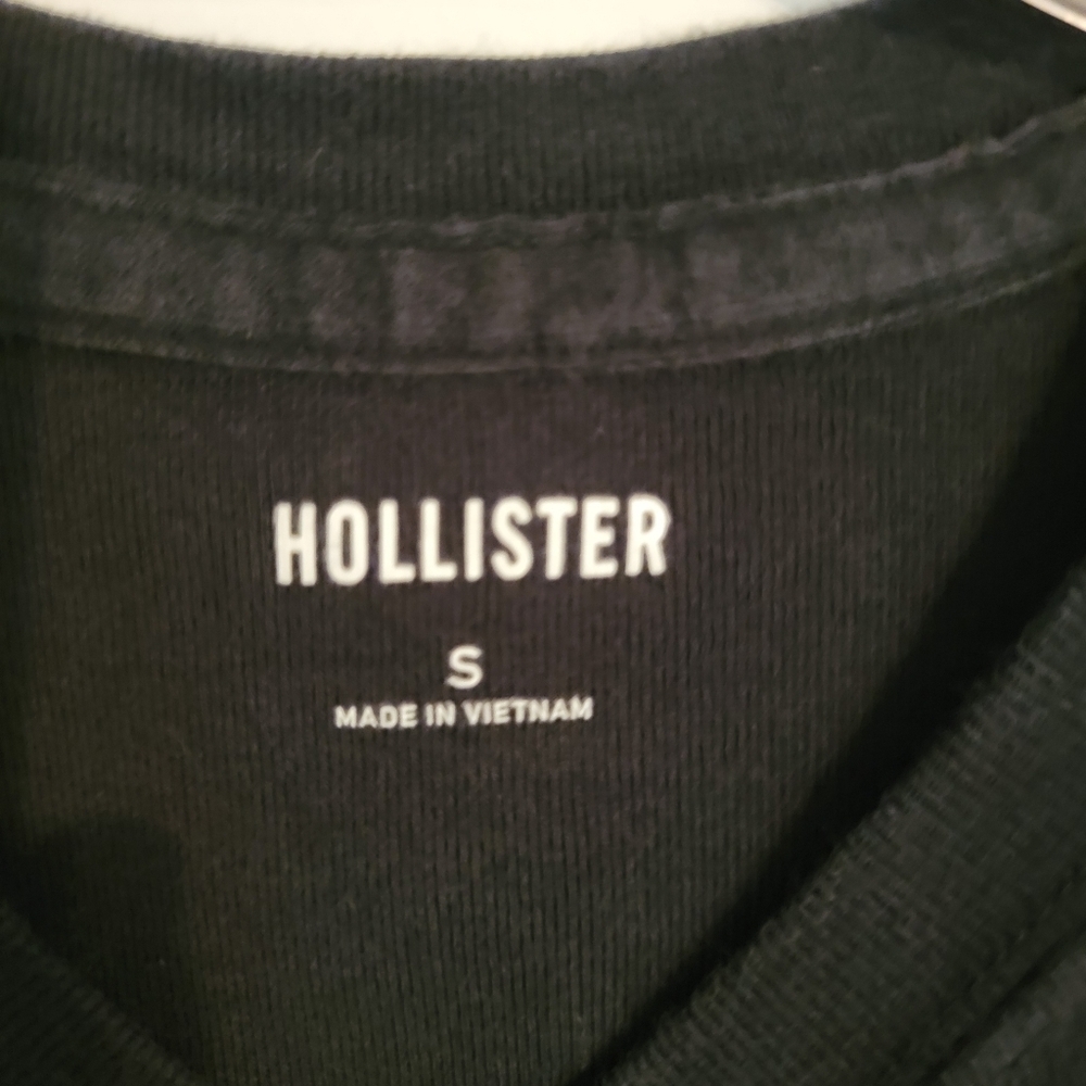 Hollister Crop Tee - Picture 3 of 3